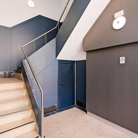 Lovely Fully Equipped Near Subway N1 Lizbona